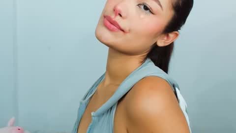 alasska_18 online show from 10/17/25, 10:01