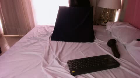 Snapshot of albaandthayron chatting on 02/01/25, 06:08 albaandthayron online show from 02/01/25, 06:08