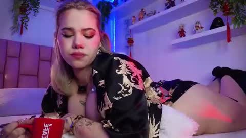 albaandthayron online show from 07/15/26, 12:10