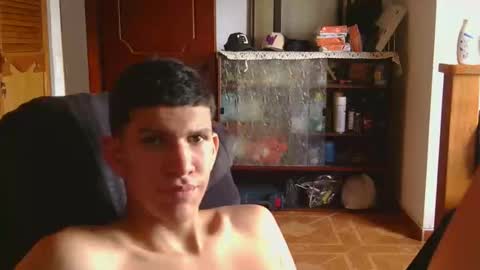 Snapshot of albajadmamad_01 chatting on 10/22/25, 05:56 josevcam online show from 10/22/25, 05:56