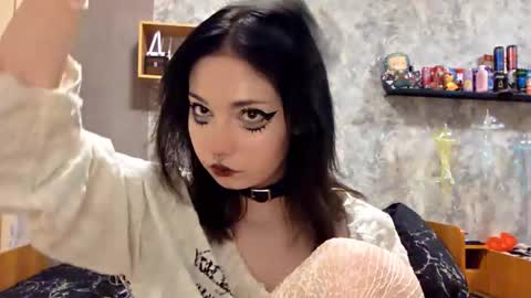 Im Katrina online show from 11/06/25, 04:41