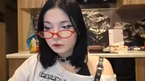 Im Katrina online show from 01/12/26, 01:49