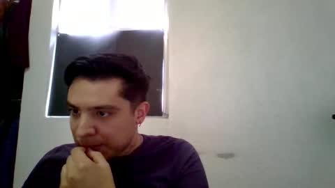 Snapshot of albertoarenas16 chatting on 05/07/26, 08:58 albertoarenas16 online show from 05/07/26, 08:58