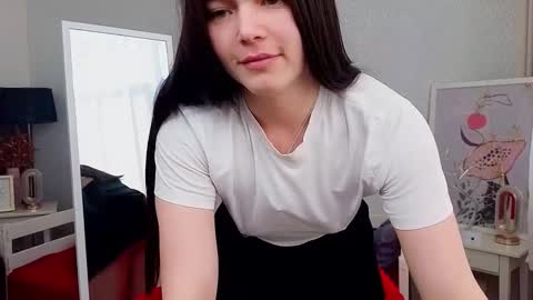 Snapshot of albi_sunny chatting on 03/12/26, 05:46 Albi online show from 03/12/26, 05:46