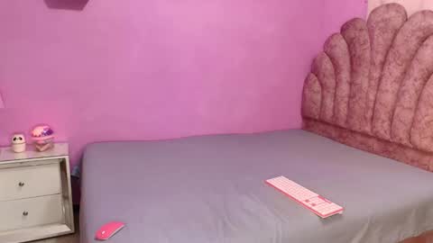 aldana_stone online show from 12/17/25, 03:40