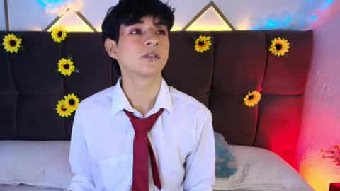 ale_aurarashi online show from 04/19/26, 05:07