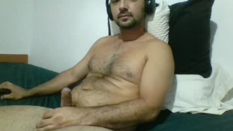 Snapshot of ale_padawan chatting on 06/15/26, 05:04 ale online show from 06/15/26, 05:04