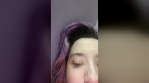 ale_pink online show from 06/15/26, 07:16