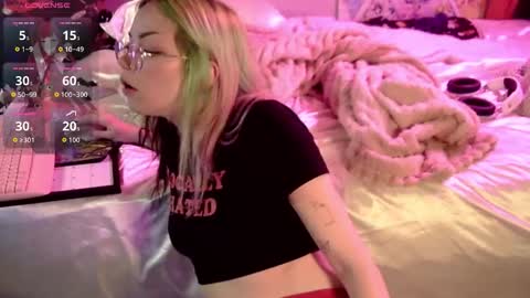 Aleena Che online show from 03/01/26, 12:23