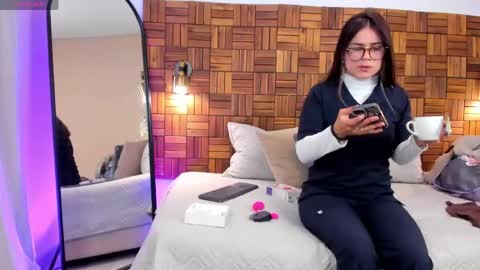 alessia online show from 04/14/26, 01:28