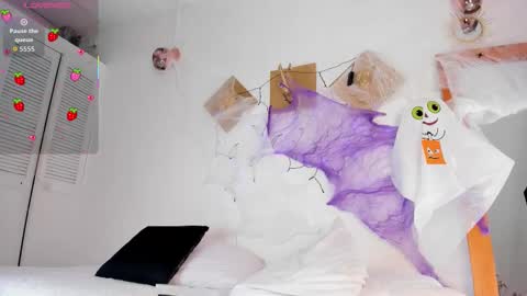 aleexiiaa online show from 10/30/25, 01:45