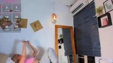 aleexiiaa online show from 04/22/26, 03:42