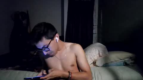 aleexrune online show from 10/17/25, 03:42