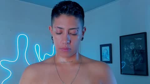 Alejandra online show from 09/11/25, 06:30