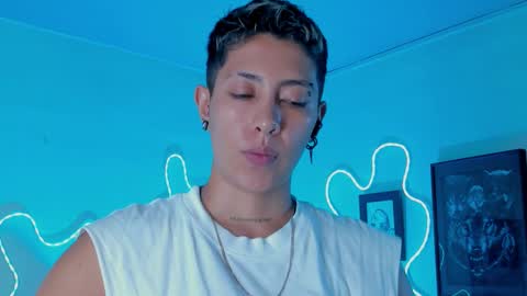 Alejandra online show from 02/10/26, 02:04