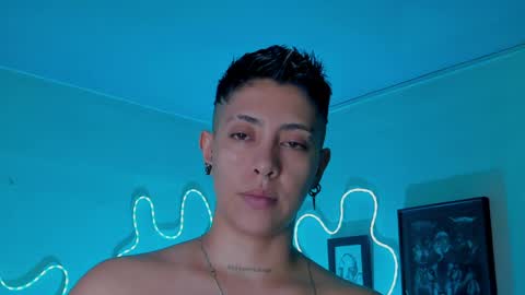 Alejandra online show from 04/29/26, 08:37