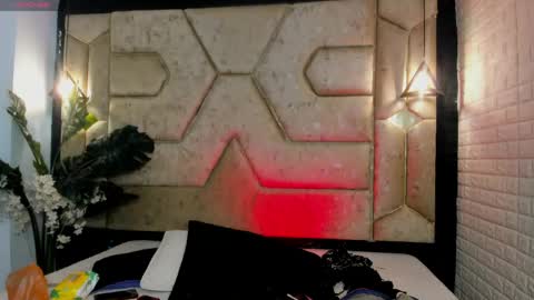 aleja__slav3 online show from 05/05/26, 09:23