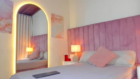 Alejandra Arango online show from 12/28/24, 09:08