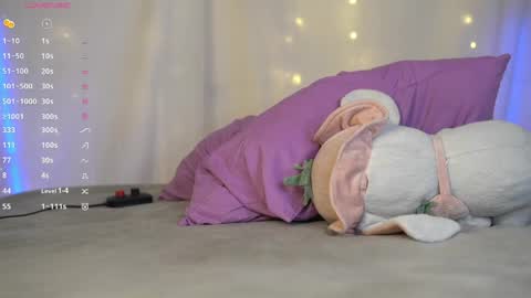 Aleja online show from 04/24/26, 02:08