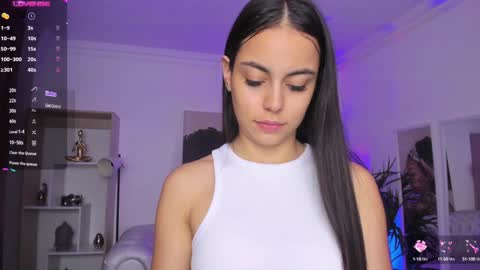 Alejandra online show from 02/05/25, 11:23