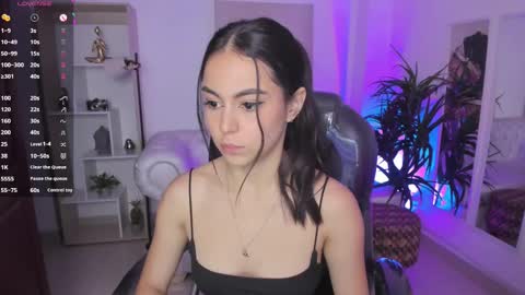 Alejandra online show from 02/13/25, 02:31