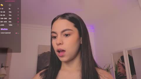 Alejandra online show from 10/13/25, 12:05