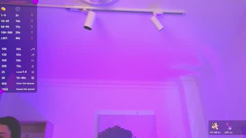 Alejandra online show from 11/26/25, 11:44