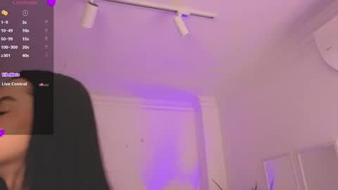 Alejandra online show from 04/18/26, 11:36