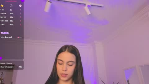 Alejandra online show from 04/21/26, 11:38