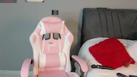 Alejandra Jones online show from 09/28/25, 12:27