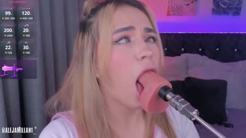 Snapshot of alejamillan1 chatting on 12/18/24, 06:10   night GTM -5 online show from 12/18/24, 06:10