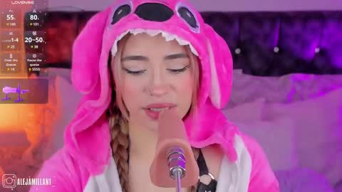 Snapshot of alejamillan1 chatting on 03/10/25, 05:11   night GTM -5 online show from 03/10/25, 05:11