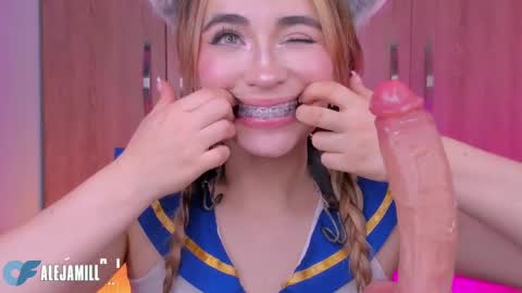 Snapshot of alejamillan1 chatting on 09/10/25, 05:18   night GTM -5 online show from 09/10/25, 05:18