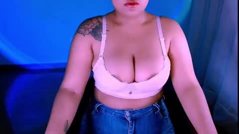 Alejandra  online show from 09/12/25, 11:04