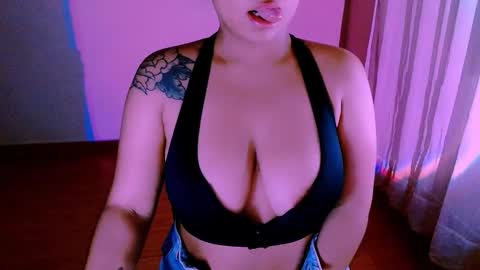 Alejandra  online show from 11/17/25, 03:01