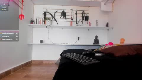 Snapshot of alejandra_dunn chatting on 02/26/25, 07:49 Alejandra online show from 02/26/25, 07:49