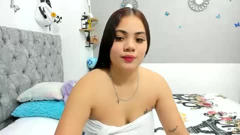 Snapshot of alejandra_evanss chatting on 09/21/25, 10:22 alejandra_evanss online show from 09/21/25, 10:22