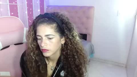alejandra online show from 10/04/25, 05:22