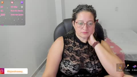 Snapshot of alejandra_milf_ chatting on 05/22/26, 10:04 alejandra online show from 05/22/26, 10:04