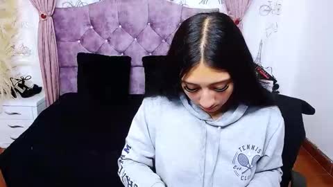 ALEJANDRA online show from 11/06/25, 11:11