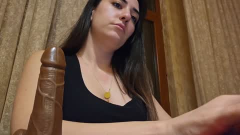Snapshot of alejandradelaney chatting on 12/22/24, 07:21 alejandradelaney online show from 12/22/24, 07:21