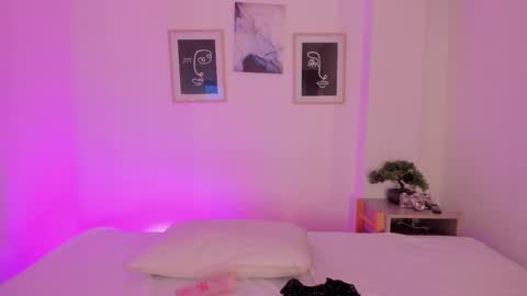 Alejandra online show from 03/24/26, 02:11