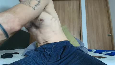 Snapshot of alejandro_bigcock chatting on 09/14/25, 04:44 Alejandro Hernndez online show from 09/14/25, 04:44