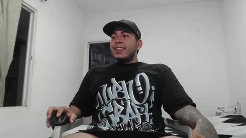 Snapshot of alejandrocock23 chatting on 03/08/25, 11:48 alejandrocock online show from 03/08/25, 11:48