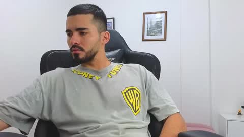 alejandroo_7 online show from 03/07/25, 10:32