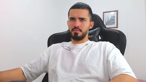 alejandroo_7 online show from 03/12/25, 07:17