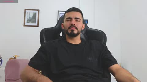 alejandroo_7 online show from 09/23/25, 04:21