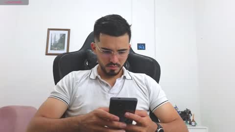 alejandroo_7 online show from 11/06/25, 08:10