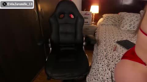 Alejandra online show from 12/22/25, 08:06