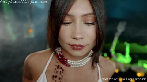 Alejandra online show from 10/26/25, 02:28